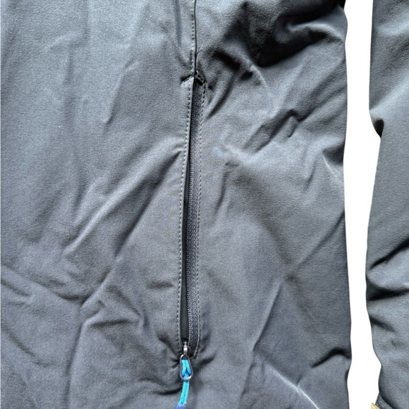 Salomon Navy Blue Jacket - Picture 2 of 9